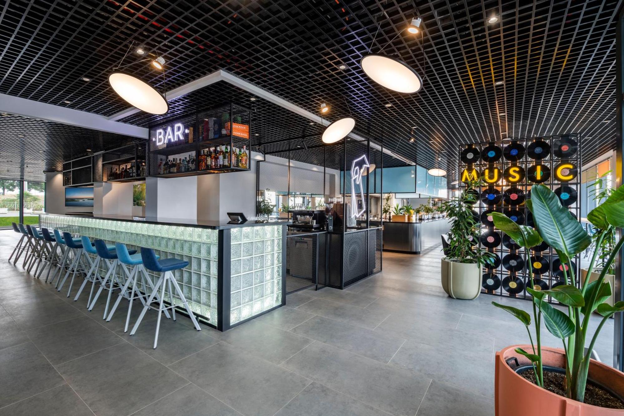 فندق Ibis Tbilisi Airport المظهر الخارجي الصورة